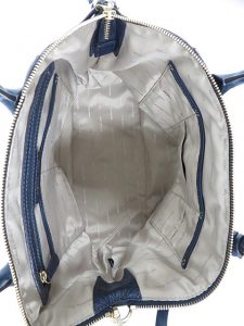 マイケルコースのバッグ内部