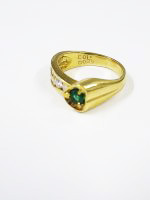 エメラルド付き18金指輪