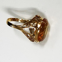 金の色味を確認