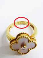 ブランドジュエリー 刻印