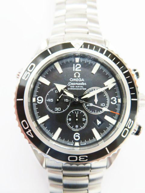今回買取したオメガ(OMEGA)シーマスタープラネットオーシャンクロノグラフ44mm 2210.50型の腕時計