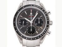 オメガ　スピードマスターデイト　323.30.40.40.06.001