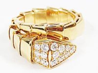 ＹＧ　ブルガリ　セルペンティ　ダイヤ付き　リング