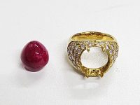 Ｋ１８　ルビー１７．４１ｃｔ　ダイヤ２．０８ｃｔ　リング