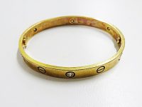 ＹＧ　カルティエ　ラブブレス　ハーフダイヤ